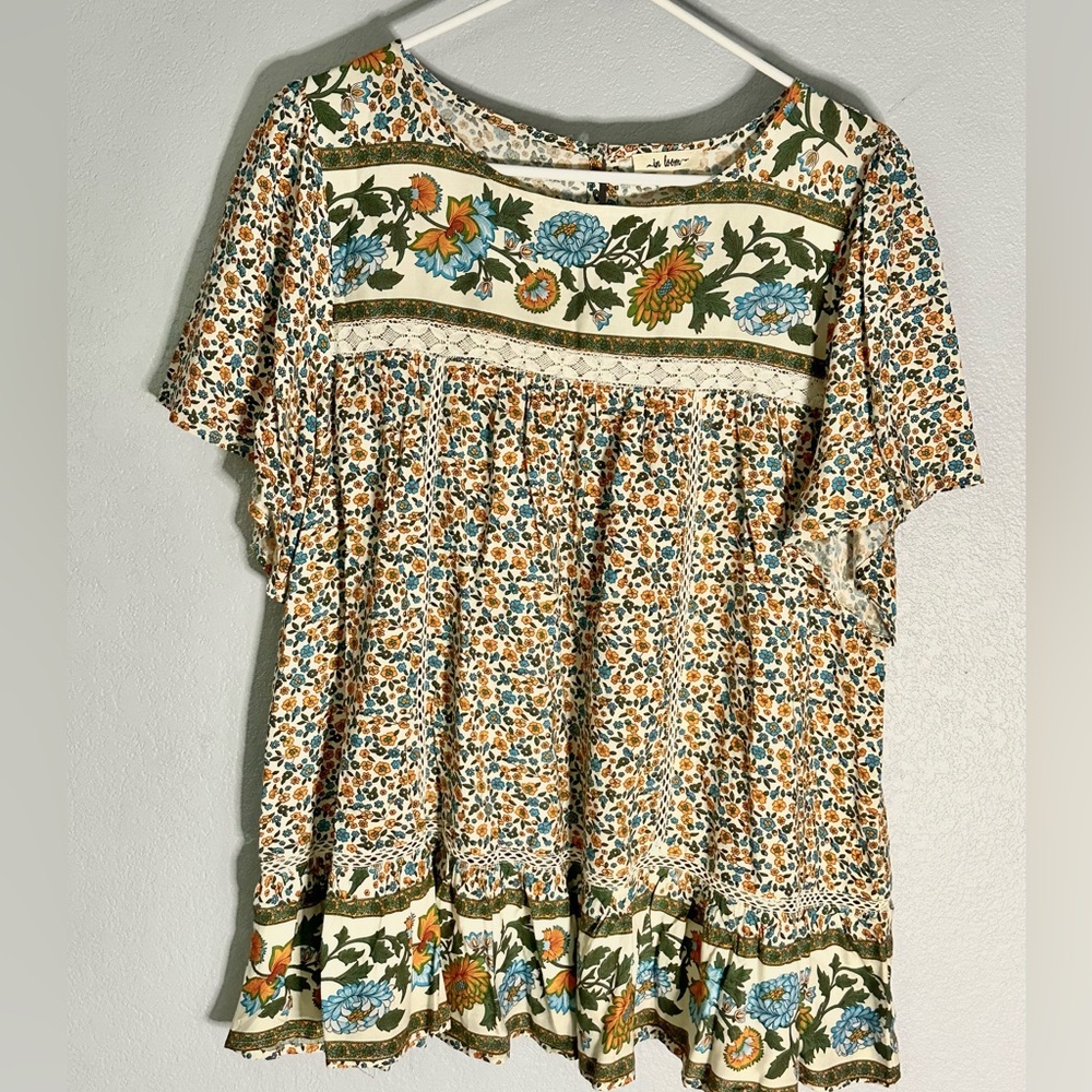 In Loom Short Sleeve Rayon Blouse Boho Floral Crocheted Lace Insert Ruffle L